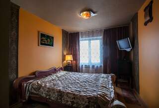 Гостиница Колесо Смоленск Гостевой домик-1