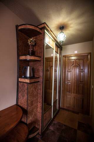 Гостиница Колесо Смоленск Гостевой домик-3