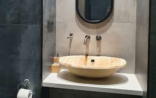 Гостиница Колесо Смоленск Номер делюкс улучшенный-2