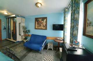 Гостиница Колесо Смоленск Гостевой домик-2